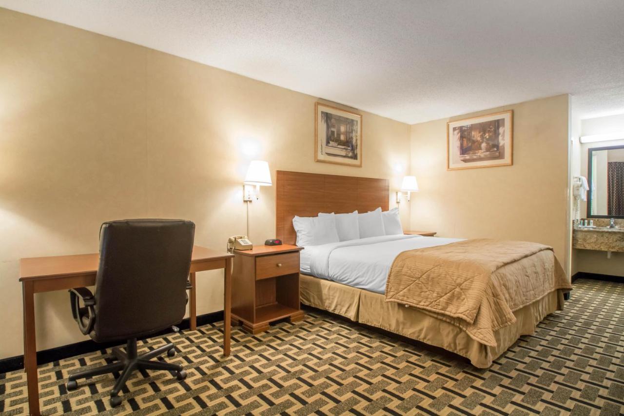 Quality Inn & Suites Ridgeland Exterior photo
